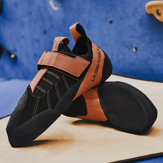 Beginners Climbing Shoes, Rock Holding Training